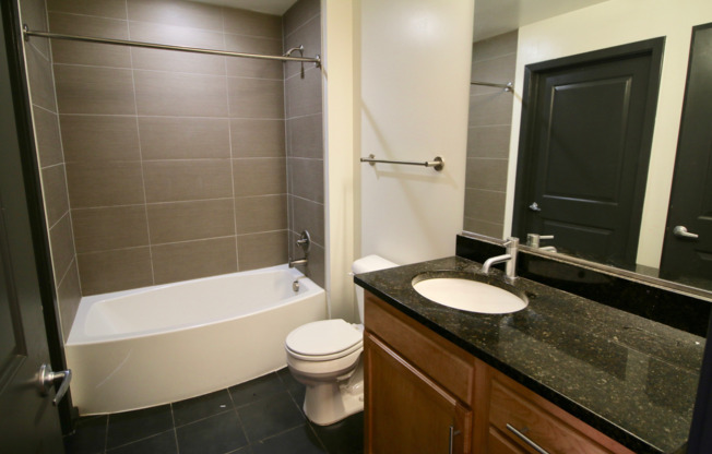 1 bed, 1 bath, 591 sqft, $1,450, Unit APT 305