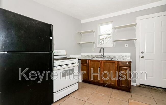 4610 SCHROEDER RD