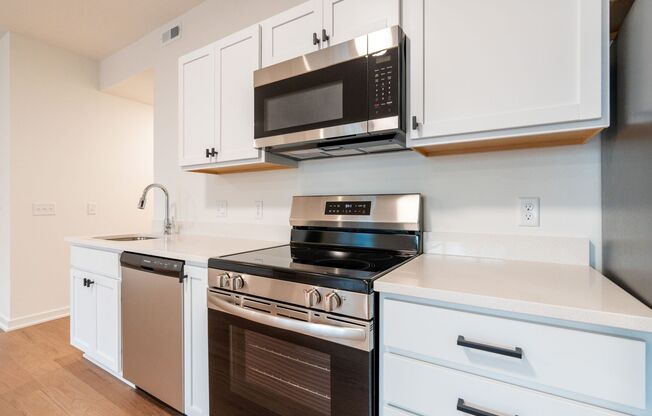 2 beds, 1.5 baths, 965 sqft, $1,495, Unit C (3130) - 102