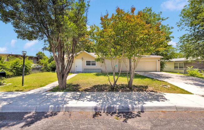 Beautiful Home near Lackland AFB!