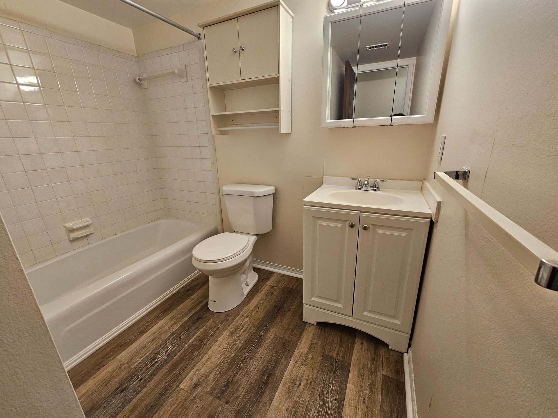 Remodeled 1 bedroom in Washington Local