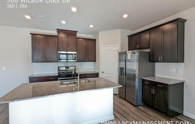 308 WILBUR LK DR