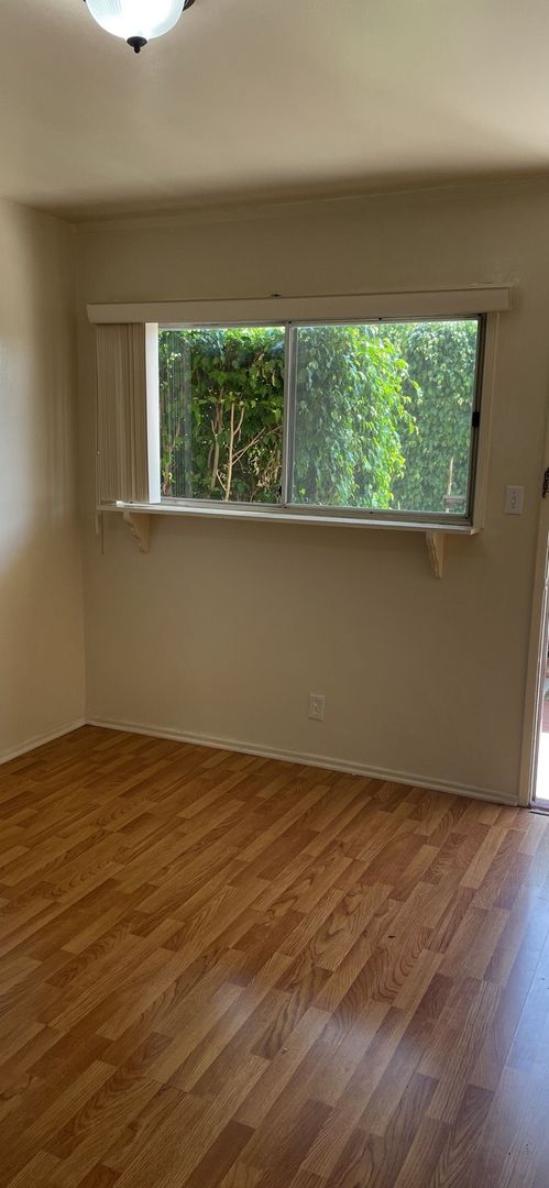 Studio, 1 bath, 450 sqft, $1,795, Unit Unit 5