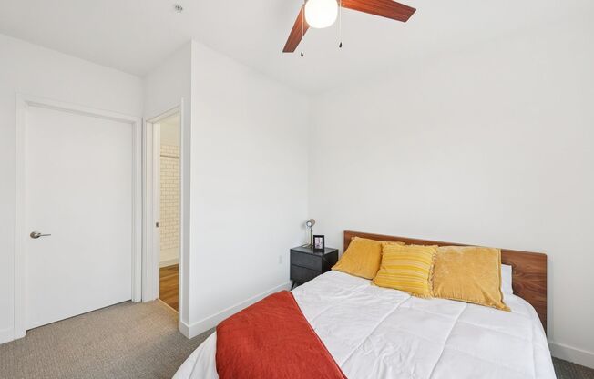 2 beds, 2 baths, 945 sqft, $1,925, Unit 606