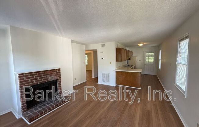 6112 D SPICE RDG LN