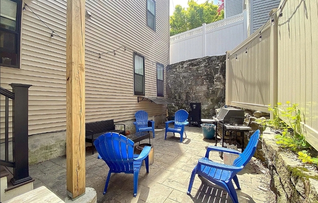 4 beds, 2 baths, 1,765 sqft, $6,300, Unit 15-1