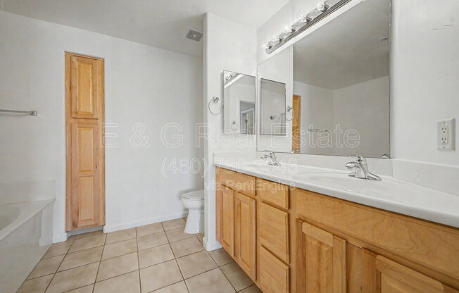 2 beds, 2 baths, 1,299 sqft, $1,895, Unit Unit 1186