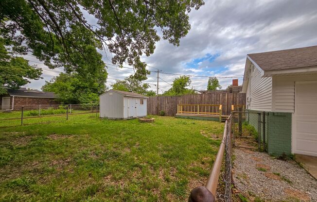 Remodeled 3 bed 2 bath home in Shawnee!