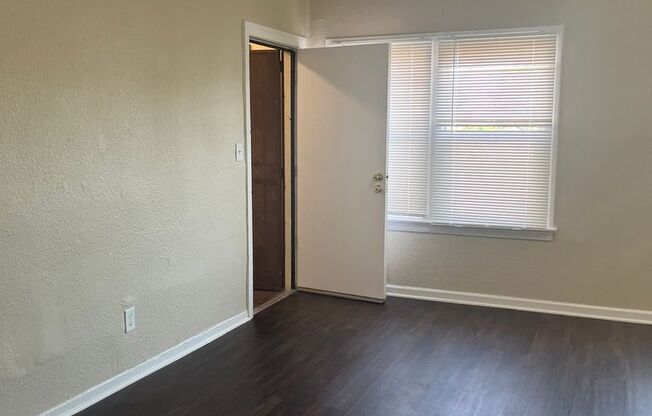 1 bed, 1 bath, 457 sqft, $1,693, Unit 01