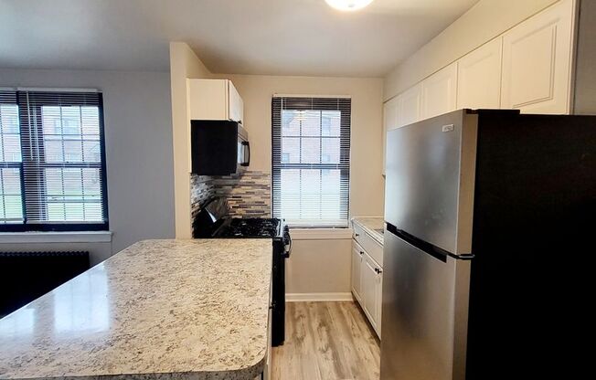 1 bed, 1 bath, 650 sqft, $1,150, Unit 14-3307