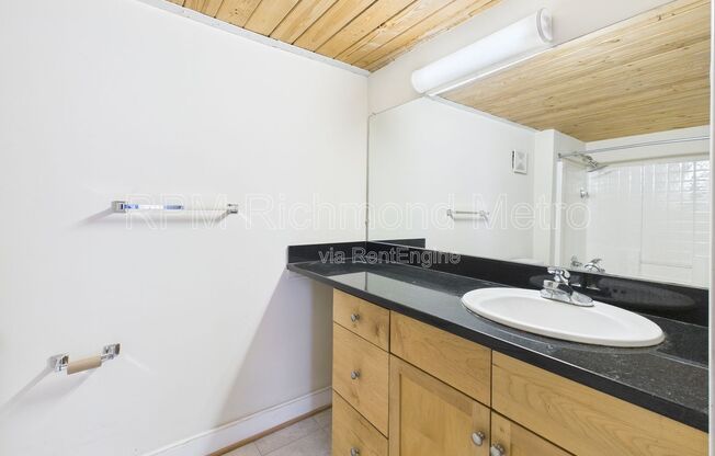 1 bed, 1 bath, 719 sqft, $1,220, Unit 203