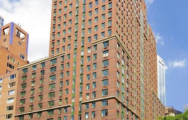 1 bed, 1 bath, 687 sqft, $4,800, Unit 10C