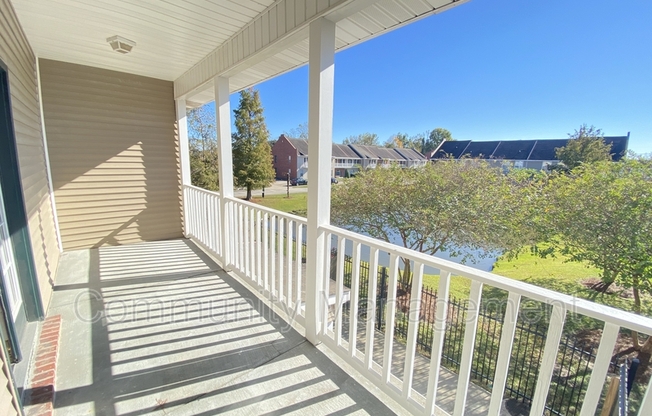 2147 CYPRESS HALL ALY