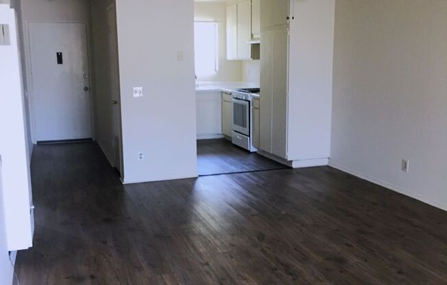 518 E. CYPRESS