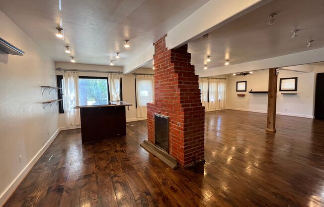 3 beds, 2 baths, $2,200