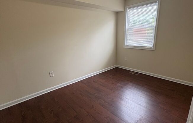 4 BEDROOM TOWNHOME AVAILABLE ** VOUCHER HOLDERS ONLY**