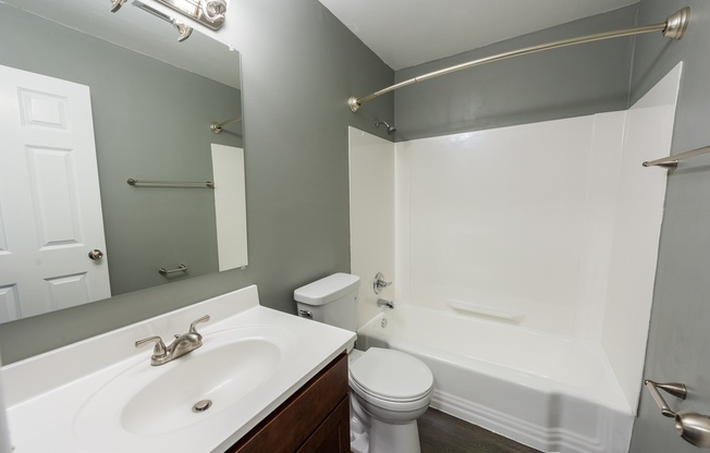 1 bed, 1 bath, 520 sqft, $975, Unit 2101-W09