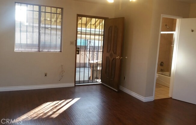 1 bed, 1 bath, 600 sqft, $2,000