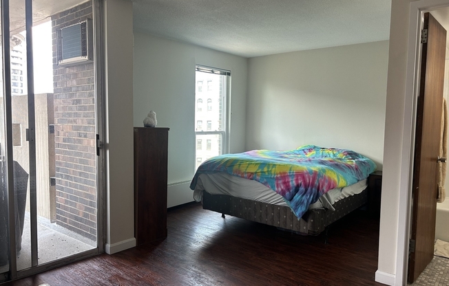 1 bed, 1.5 baths, 700 sqft, $2,950, Unit 503