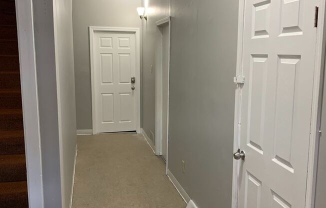 2 beds, 1 bath, $1,595, Unit Apt 1