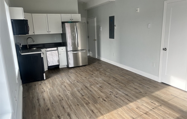 178 ELM ST