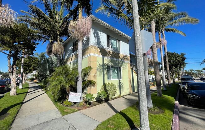 255 Glendora Ave.