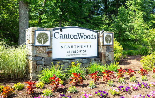 Entrance Sign for Apartment Homes in Canton, MA | Canton Woods