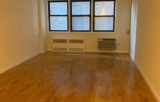 Studio, 1 bath, 550 sqft, $1,925, Unit 6D