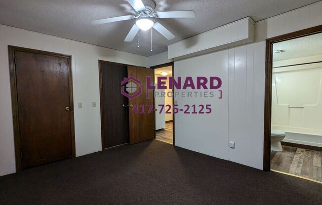 1 bed, 1 bath, 500 sqft, $675, Unit 245 W College #1