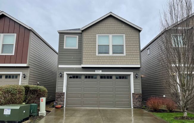 Spacious 3 Bedroom Home with Fenced Yard, Patio, and 2-Car Garage Near Mill Plain.