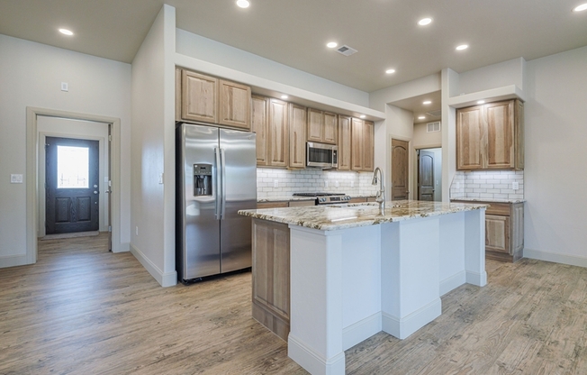 846 FIRE QUARTZ LN