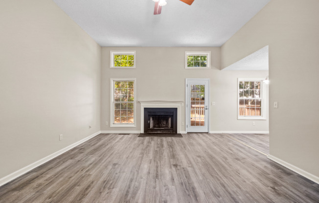 4215 MANTUA WAY