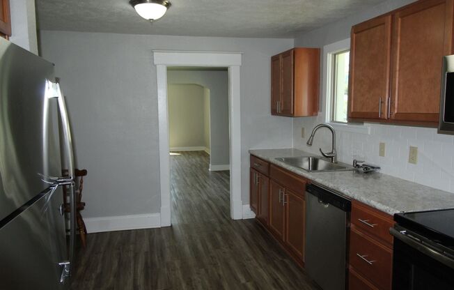 2 beds, 1 bath, $1,795