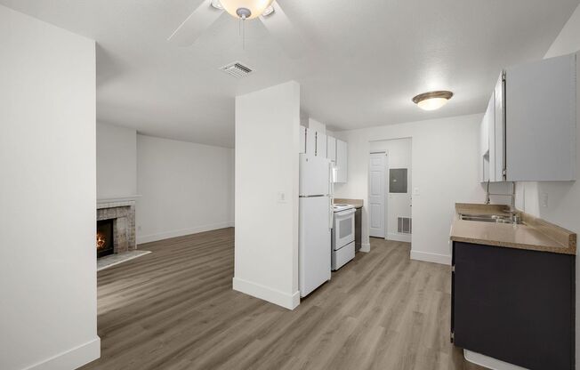 1 bed, 1 bath, 730 sqft, $1,325, Unit 02-12