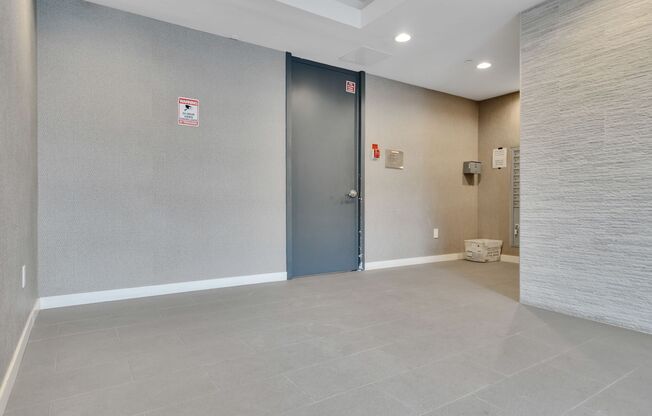 Holmby Street Luxury Investments LLC