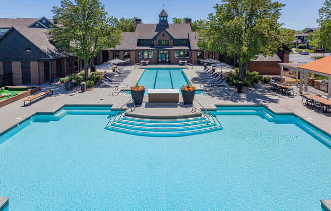 Lexington Farms lap pool and recreational pool