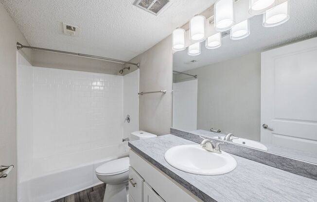 2 beds, 2.5 baths, 1,218 sqft, $1,395, Unit 2-22F