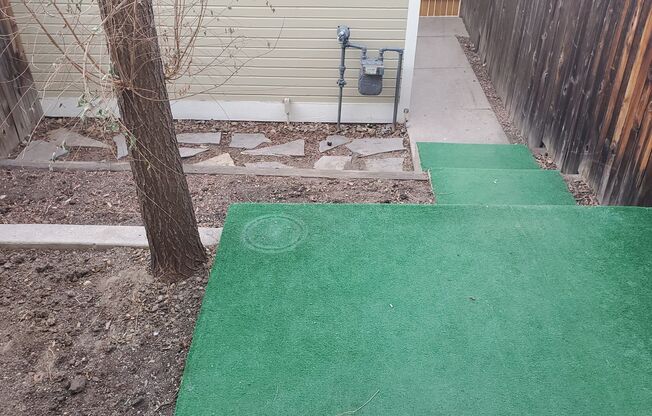 2-Bedroom 1 car garage, Townhome in District 20- Near Rampart