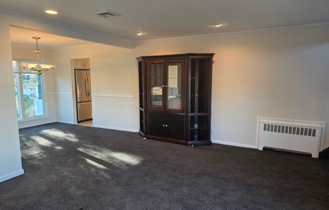 32 ELDERBERRY LN E
