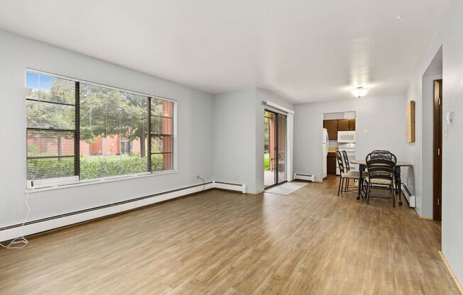 2 Bedroom, 1 Bathroom Apartment.