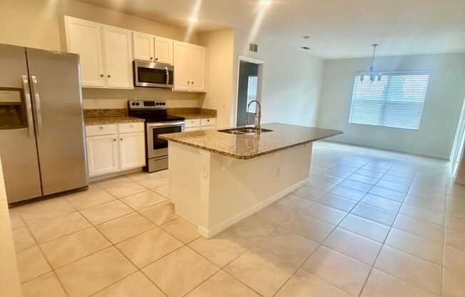Beautiful Waterfront Home at Westside Murano in Kissimmee