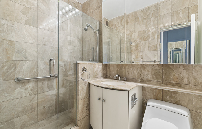58 W 58th St Apt 14D