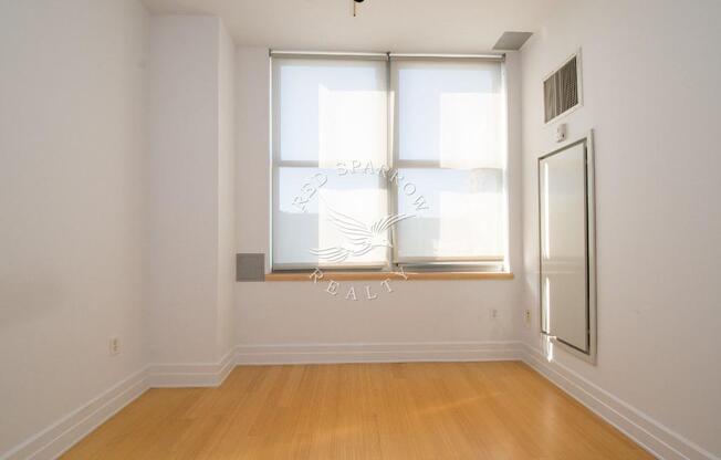 1 bed, 1 bath, 1,704 sqft, $5,895, Unit 17M