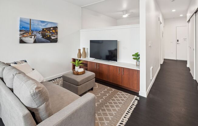 1 bed, 1 bath, 473 sqft, $2,350, Unit 418