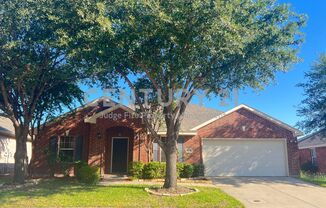 Lovely 3/2/2 Located in Sought After Frisco ISD For Rent!