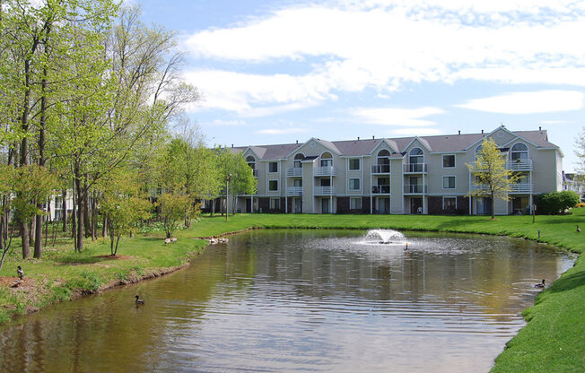 Large Ponds with Fountains at The Crossings Apartments, Grand Rapids, MI