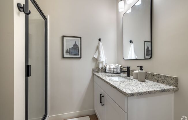 2 beds, 1 bath, 741 sqft, $1,690, Unit 1737-210