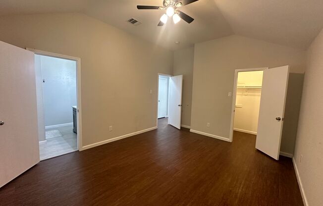 3 beds, 2 baths, $2,100