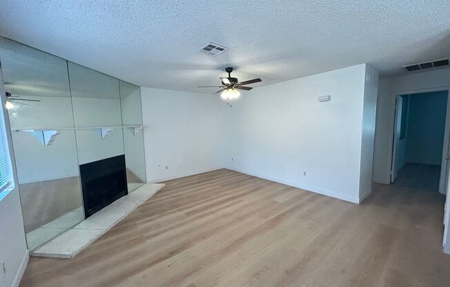 2 Bedroom 2 bath Condo!