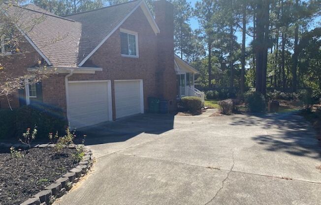 Gorgeous 5 Bedroom 3 Bathroom Brick Home in Woodside Plantation!